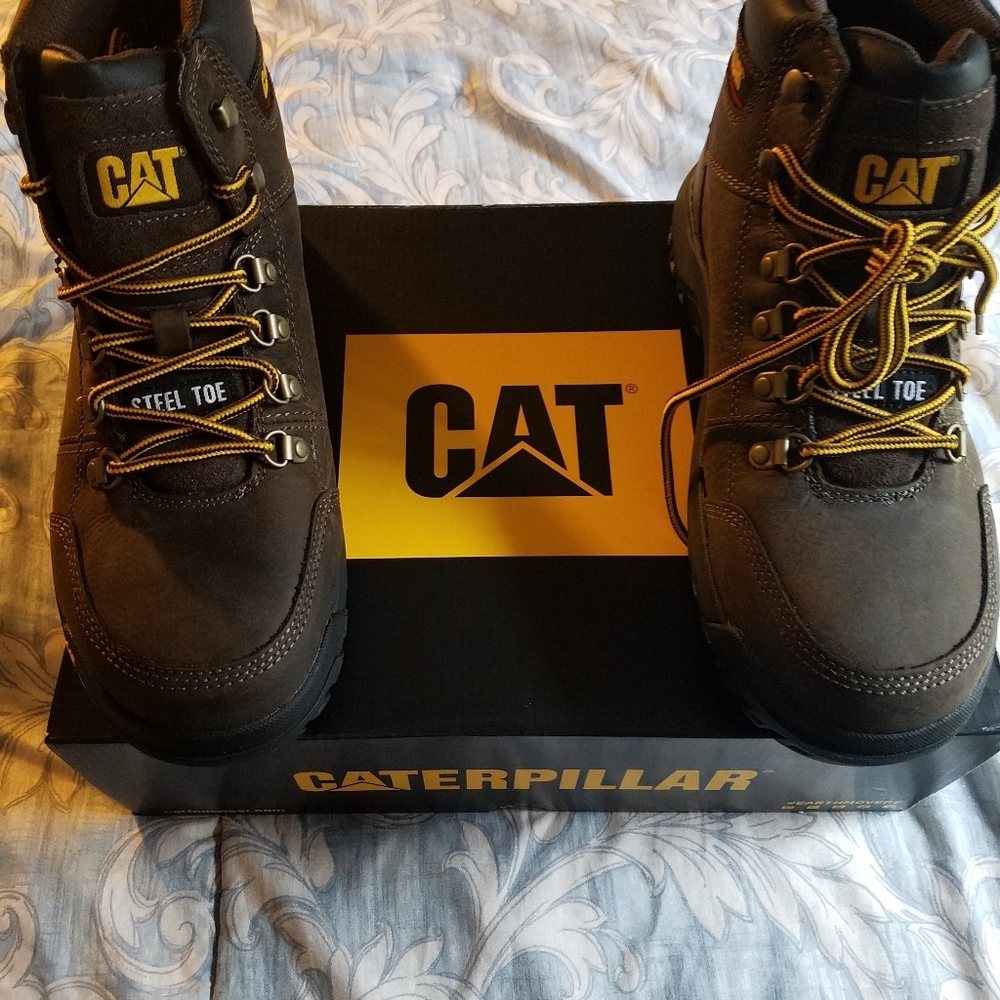 Caterpillar work boots  size 9.5